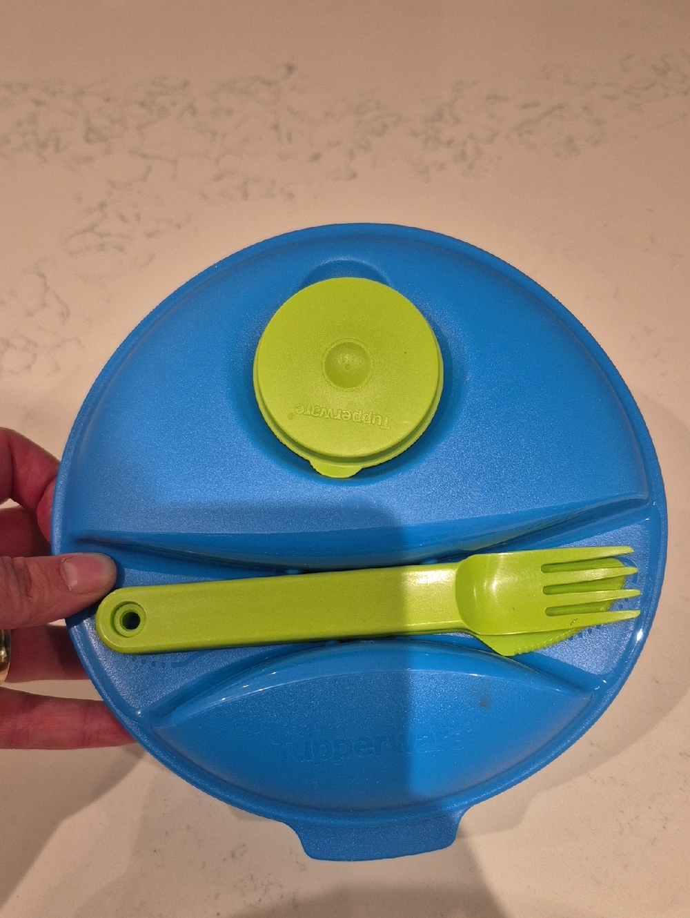 Tupperware Blue Salad Container